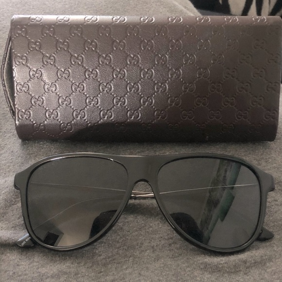 Gucci sunglasses - Picture 1 of 3